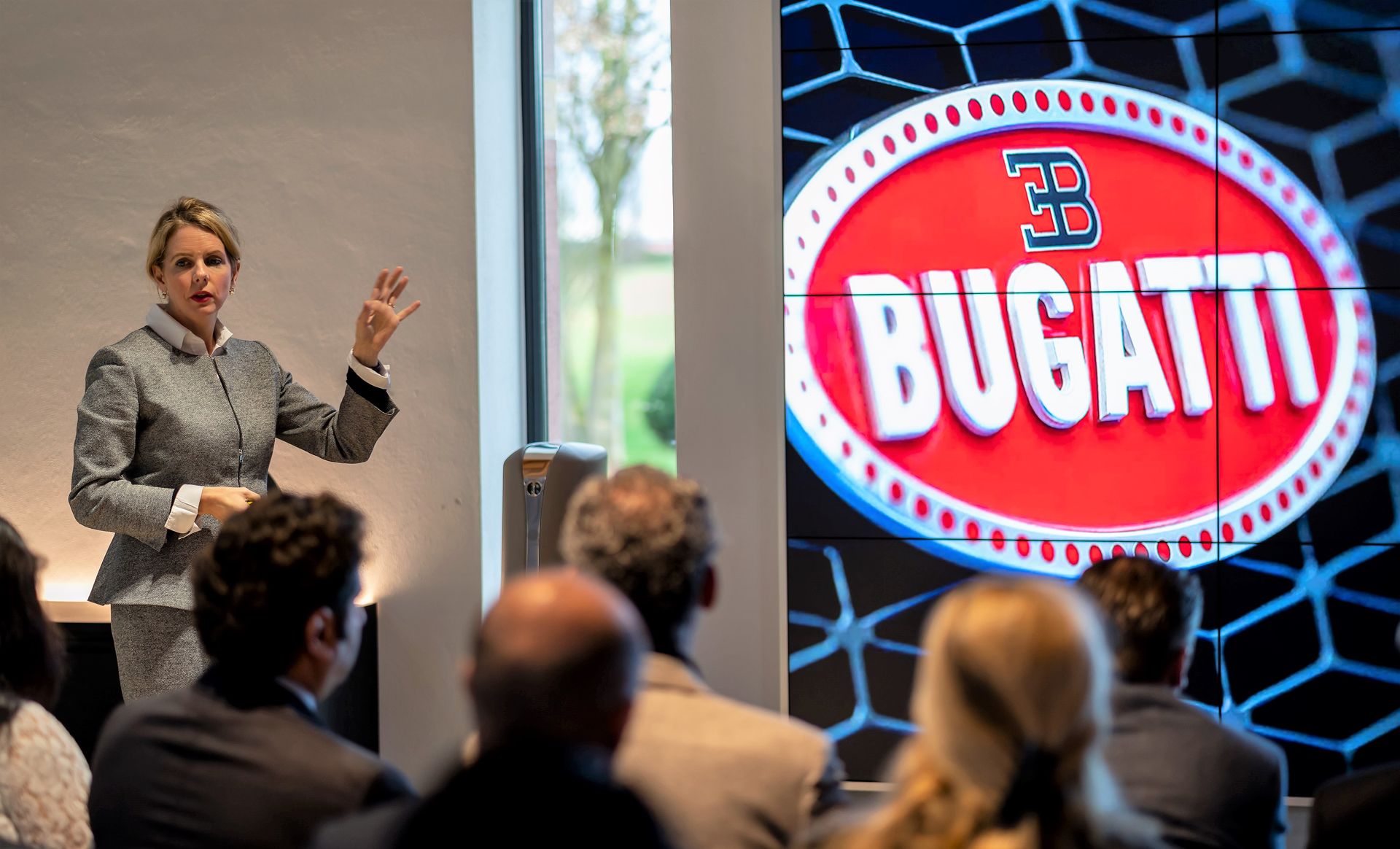 Bugatti International mit ambitionierter Vision für die Zukunft